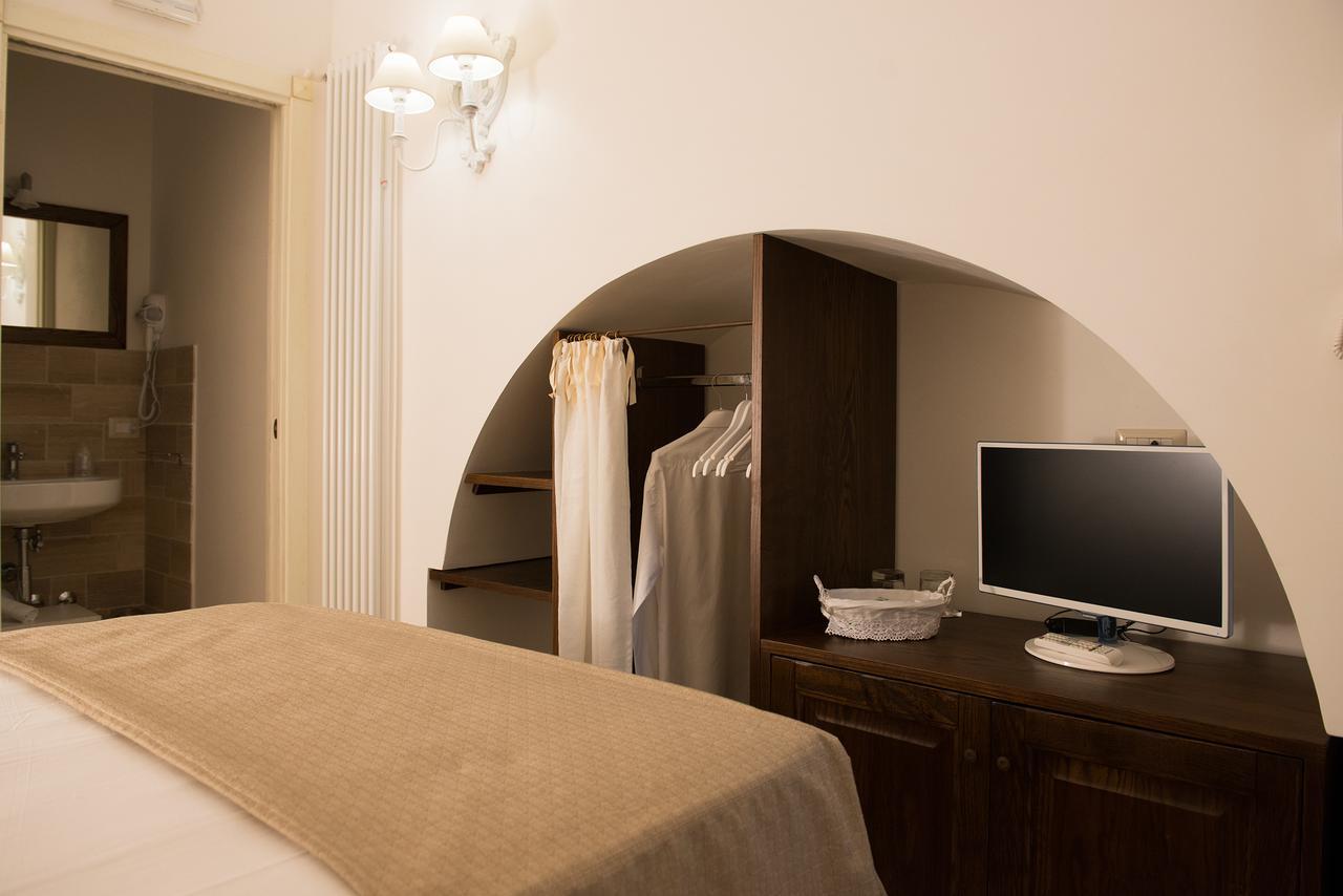 מונטלבאנו Antica Via Roma B&B E Relax מראה חיצוני תמונה